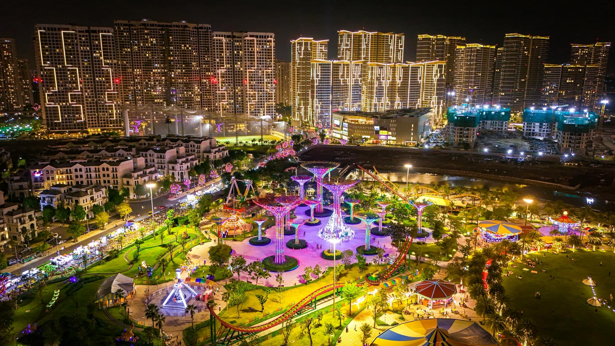 VINHOMES GRAND PARK